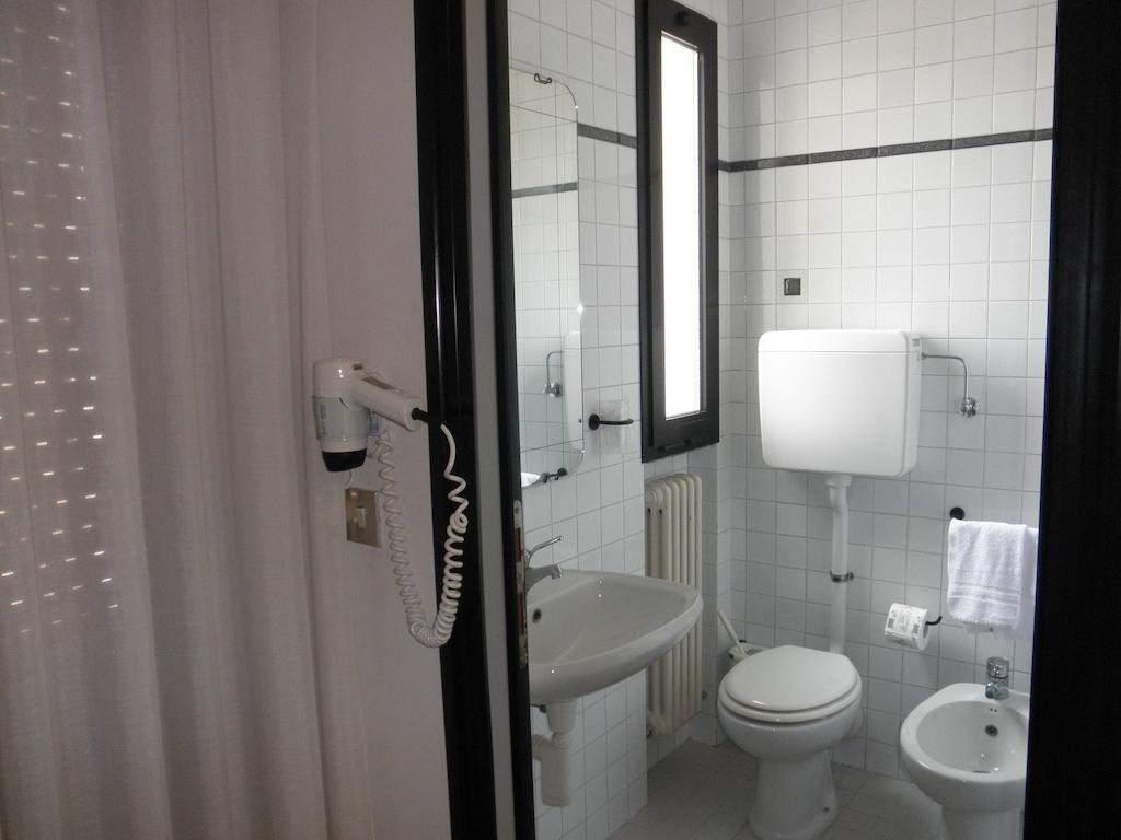 Camera Doppia con Letti Singoli con Balcone